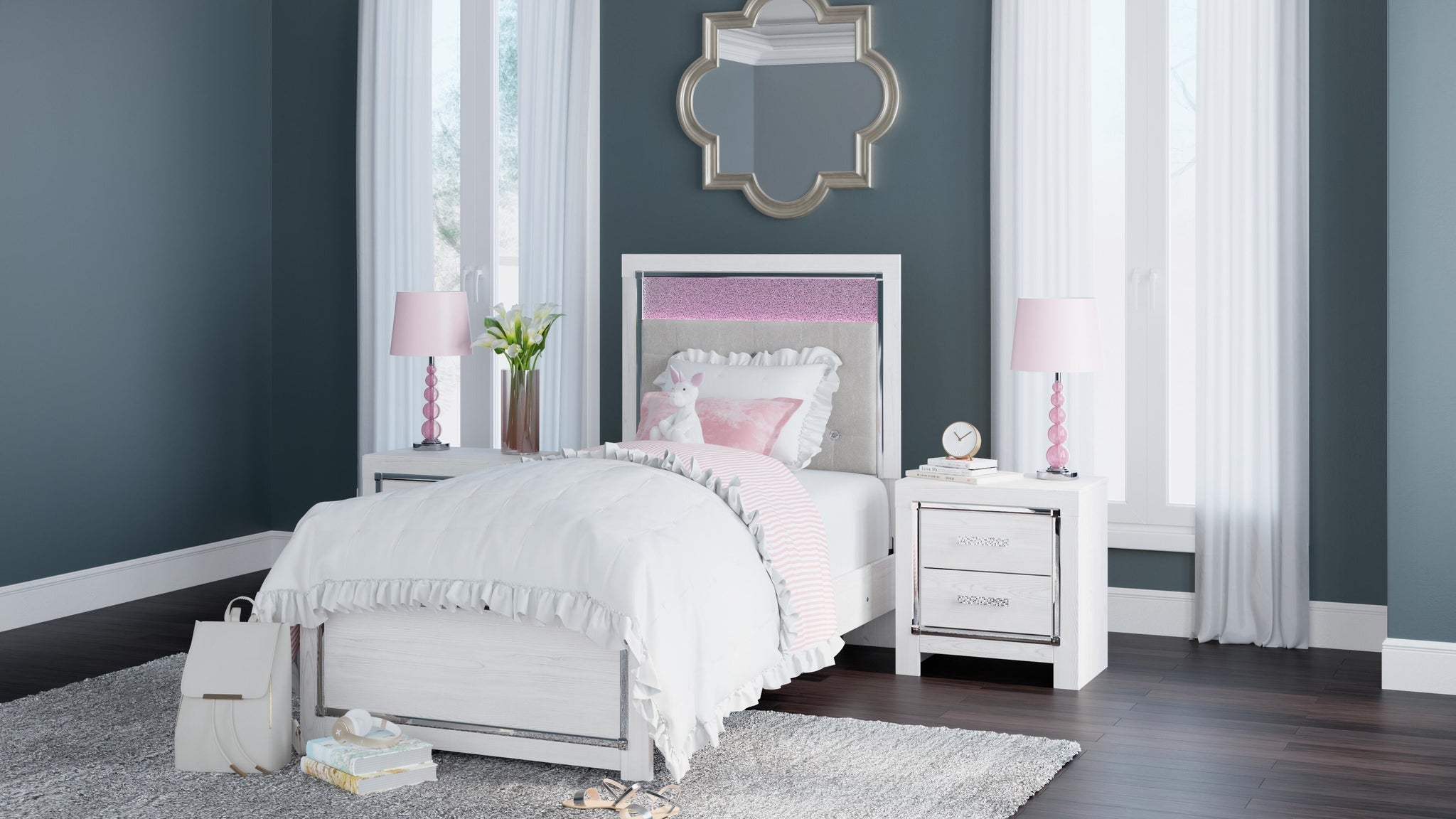 Altyra Panel Bed