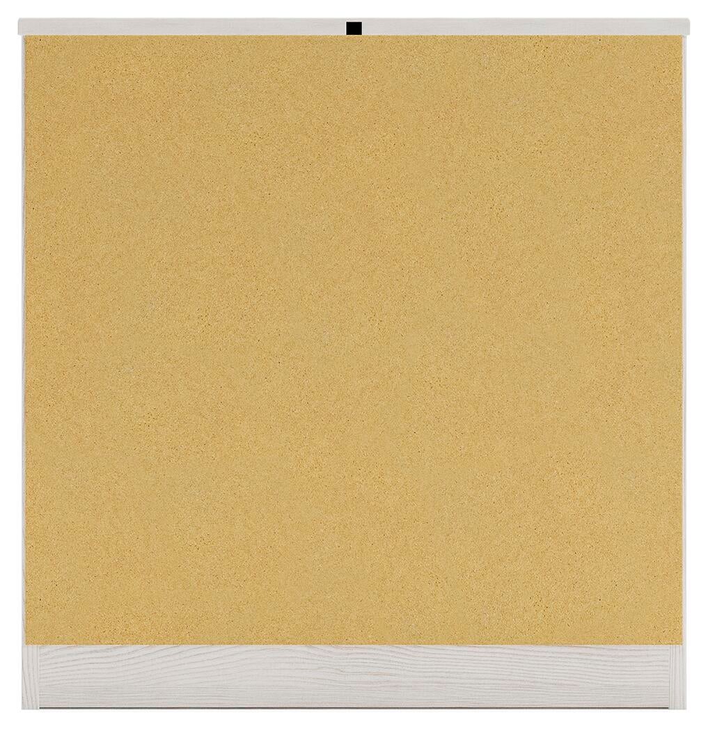 Altyra Nightstand