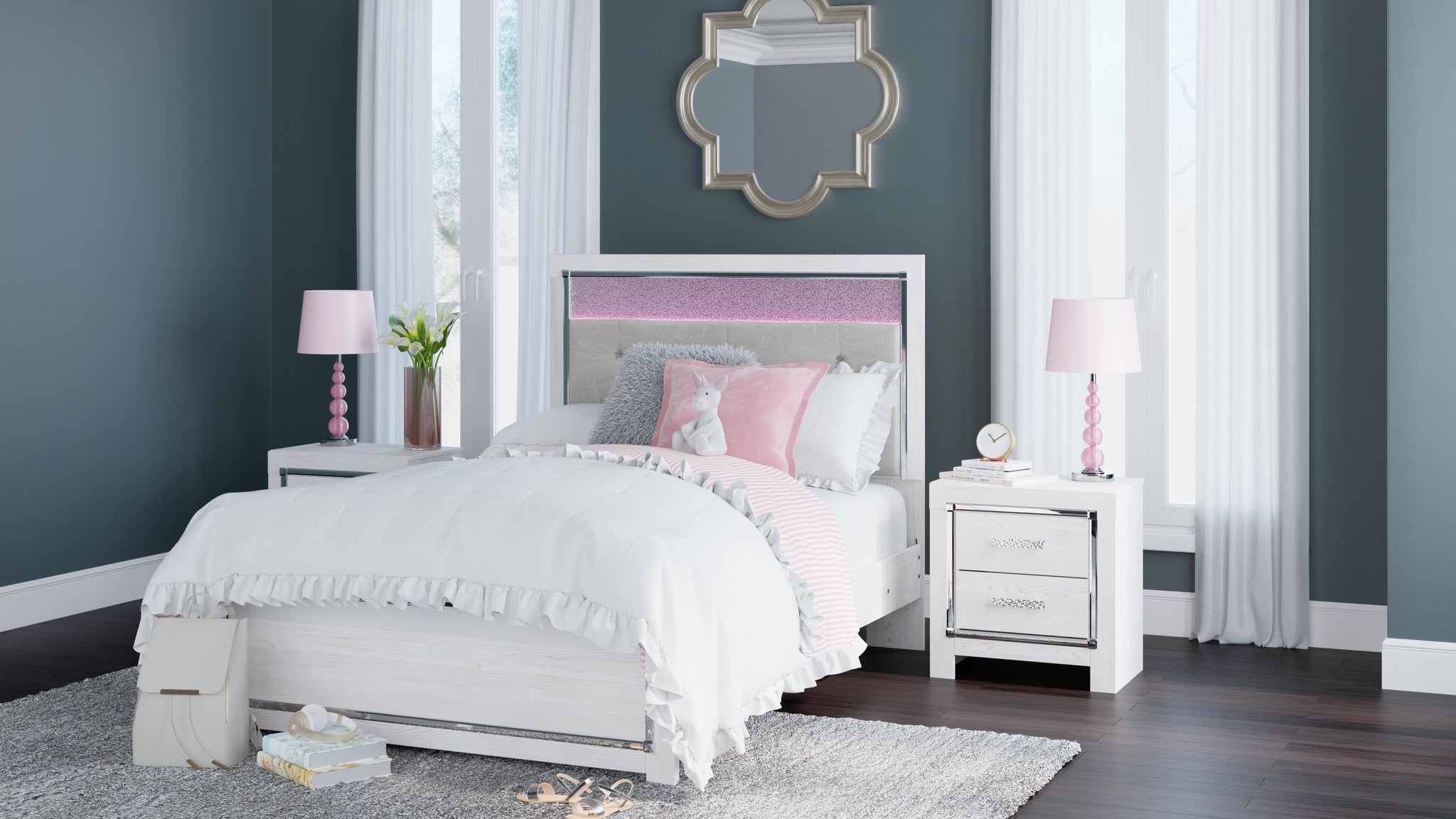 Altyra Panel Bed
