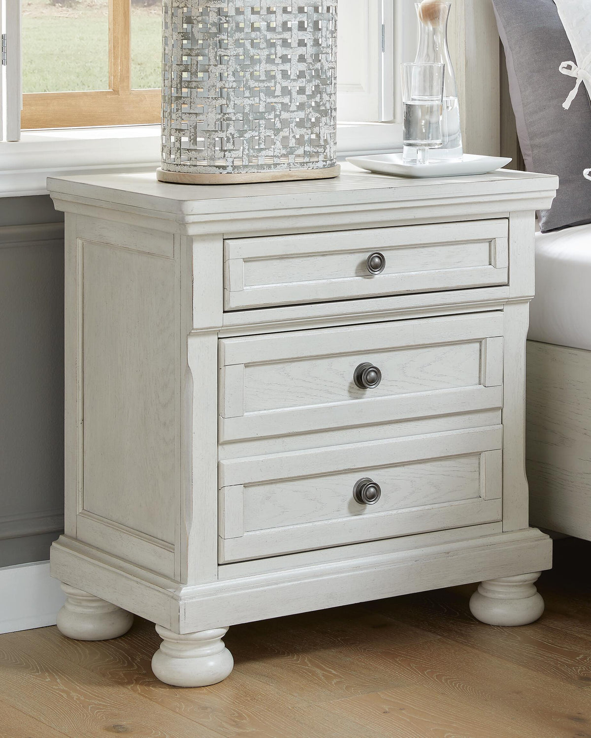 Robbinsdale 2 Drawer Nightstand