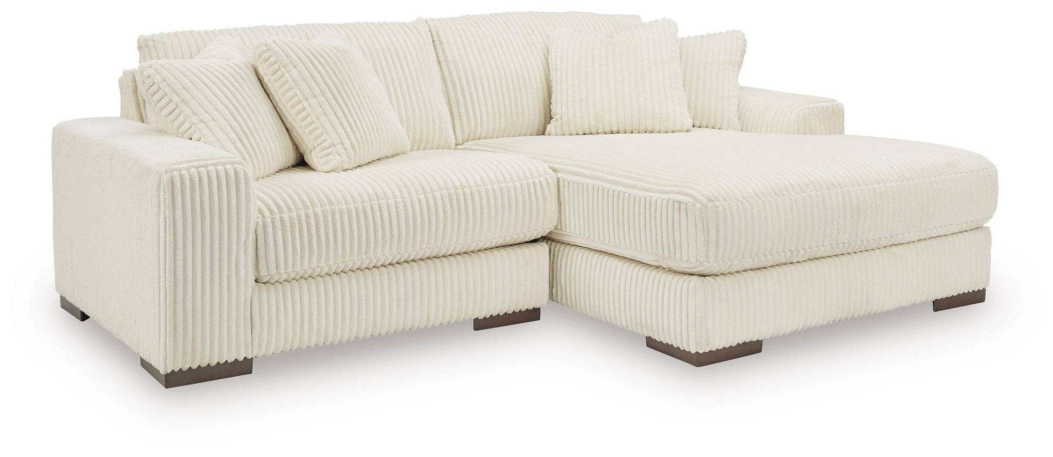 Lindyn 2-Piece Sectional with Chaise