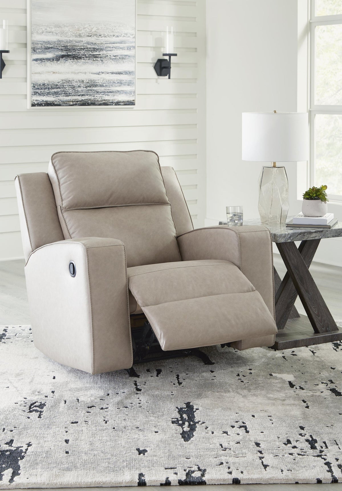Lavenhorne Recliner