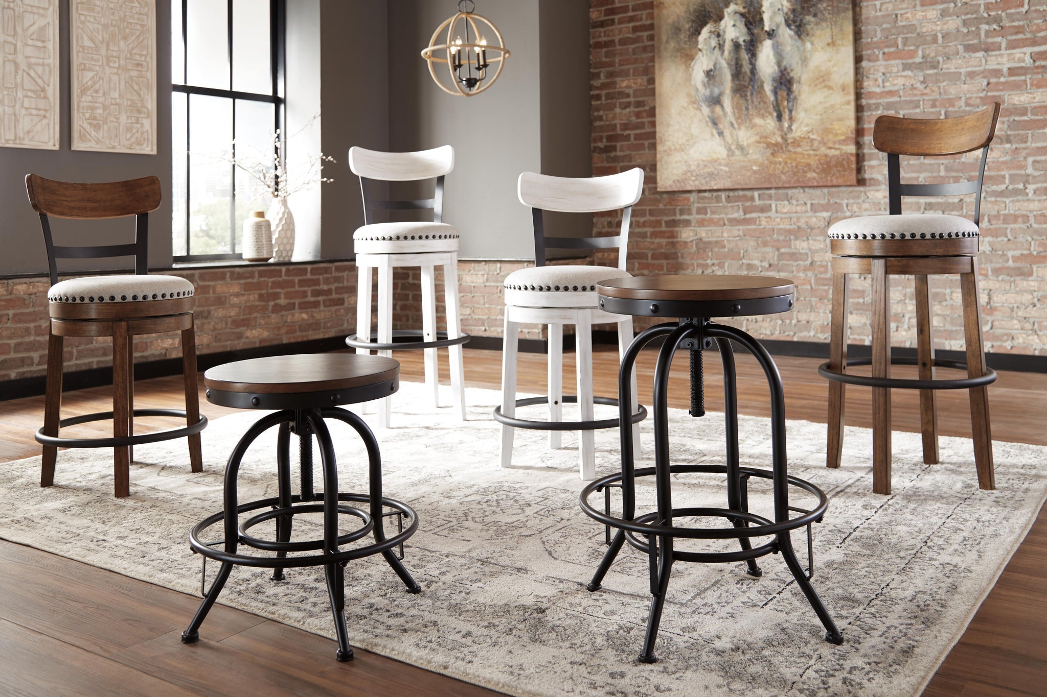 Valebeck Counter Height Bar Stool (Black/Gray)