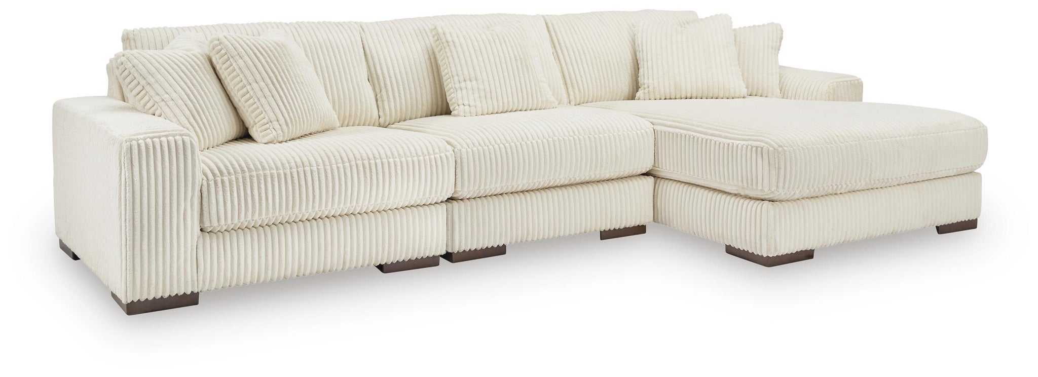 Lindyn 3-Piece Sectional with Chaise