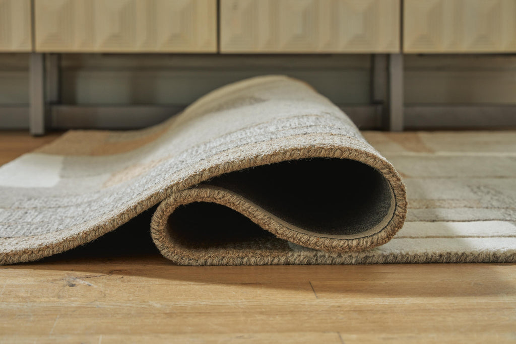 Abbotton 8' x 10' Rug