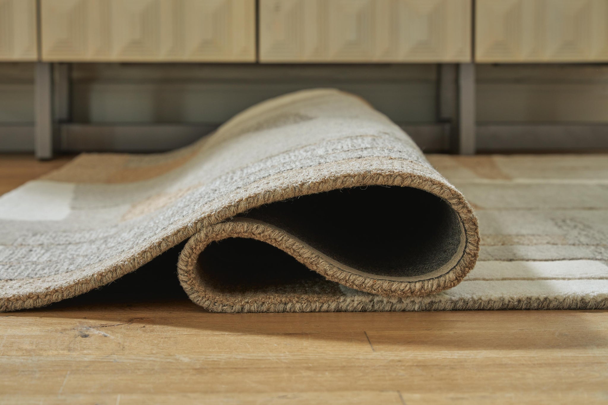 Abbotton 8' x 10' Rug