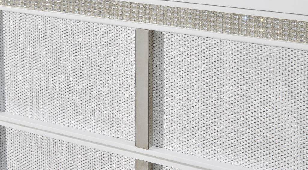 Chalanna Chest of Drawers