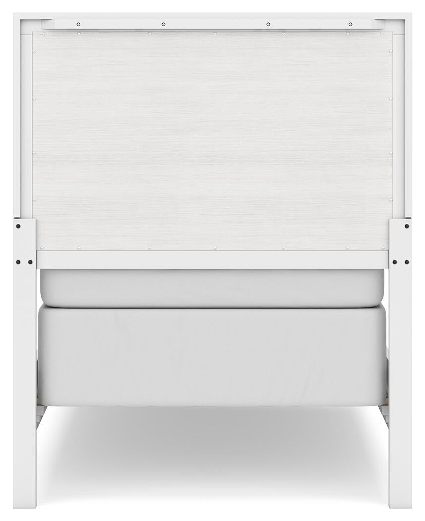 Binterglen Panel Bed