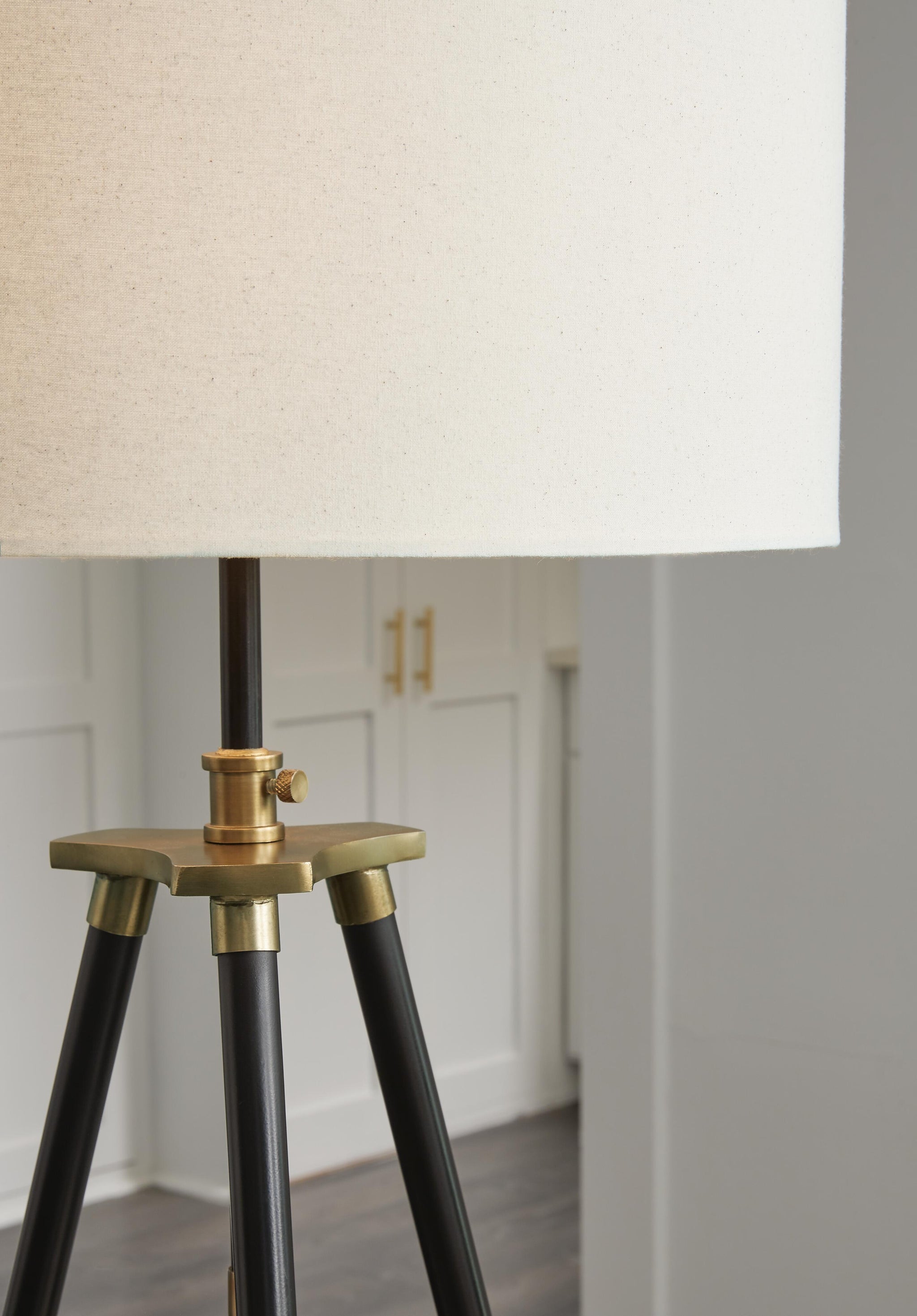 Cashner Floor Lamp