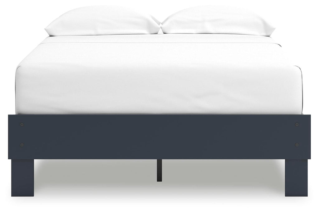Simmenfort Platform Bed