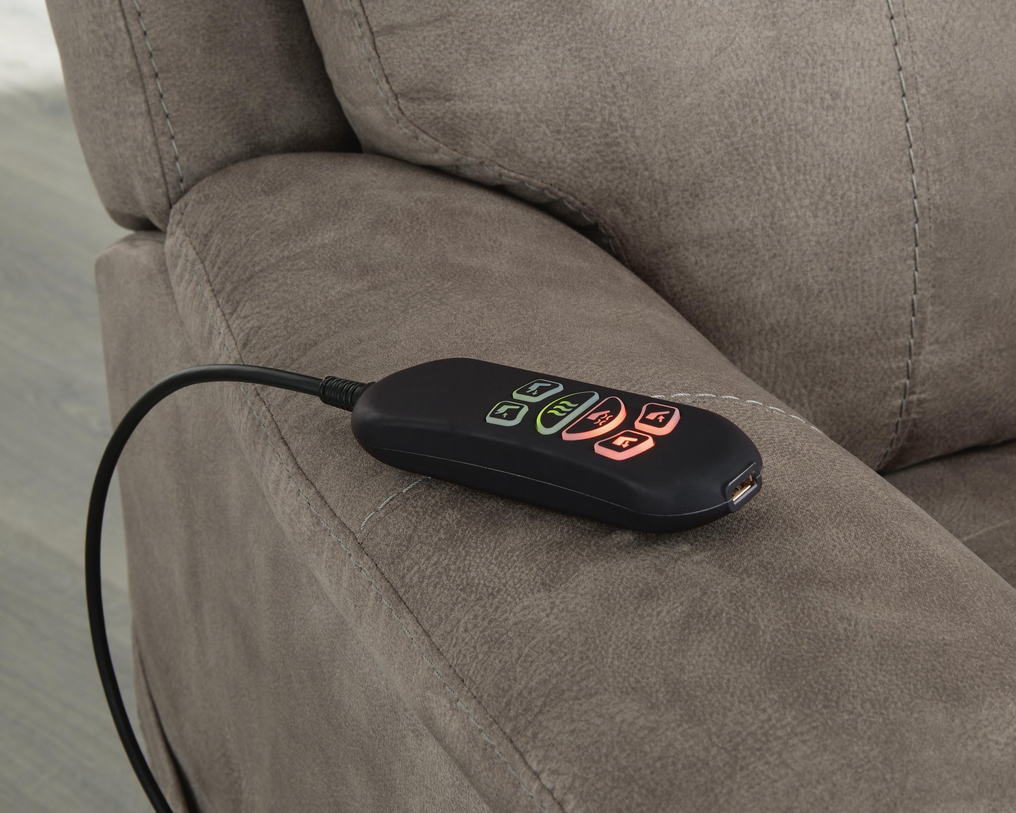 Crestmeade Power Lift Recliner (Brown/Beige)