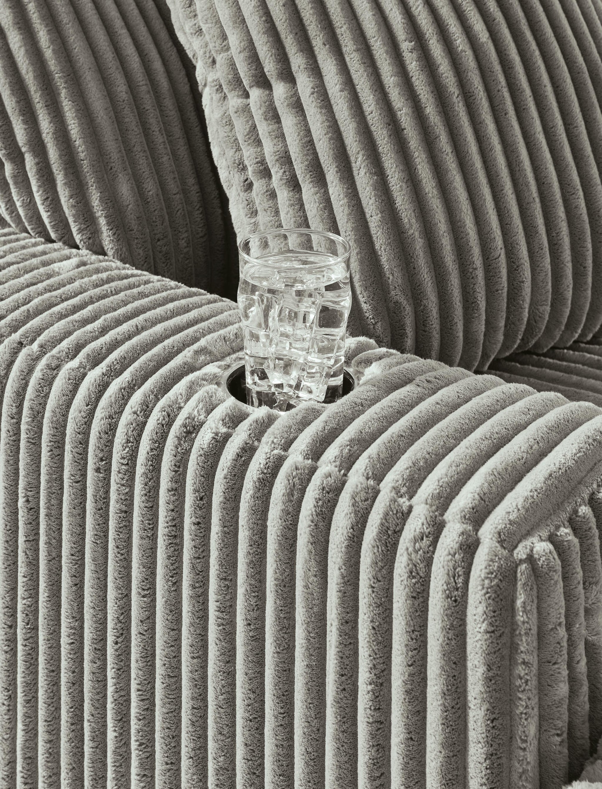 Lindyn Chaise