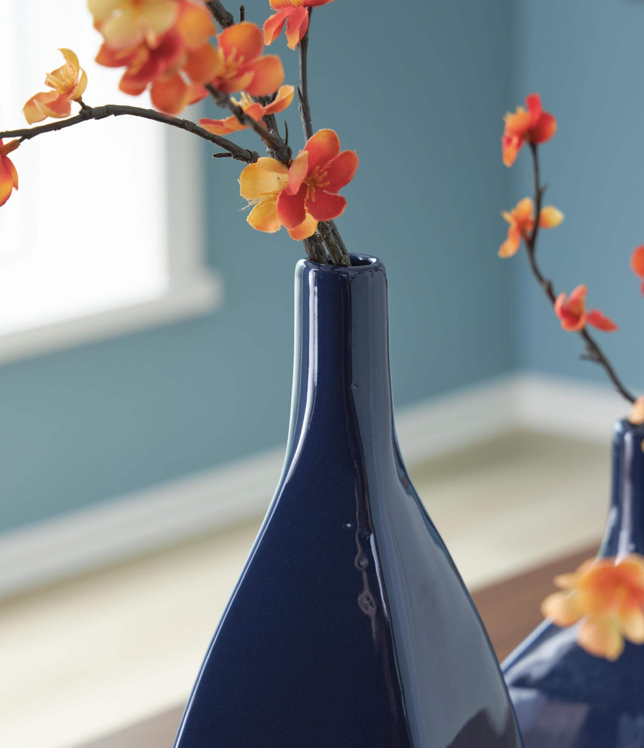 Abtinson Vase (Blue)