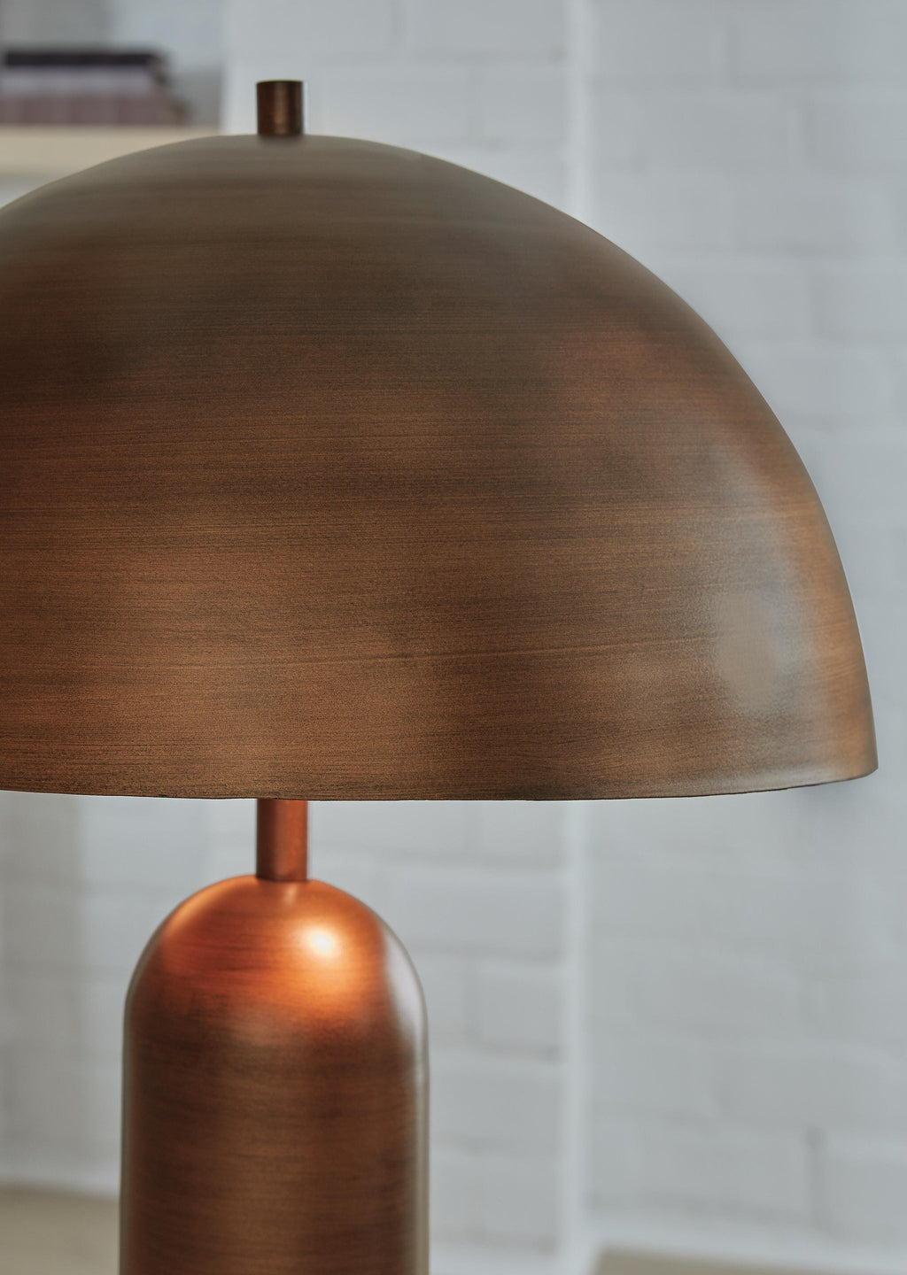 Wendfield Table Lamp (Two-Tone)