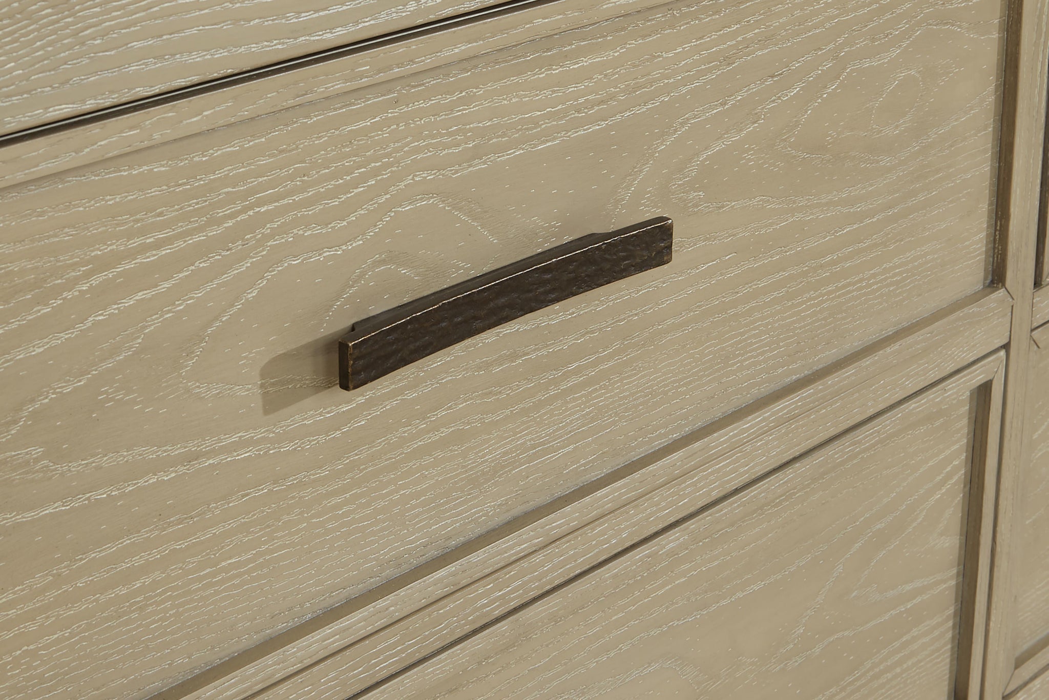 Calmoro Chest of Drawers