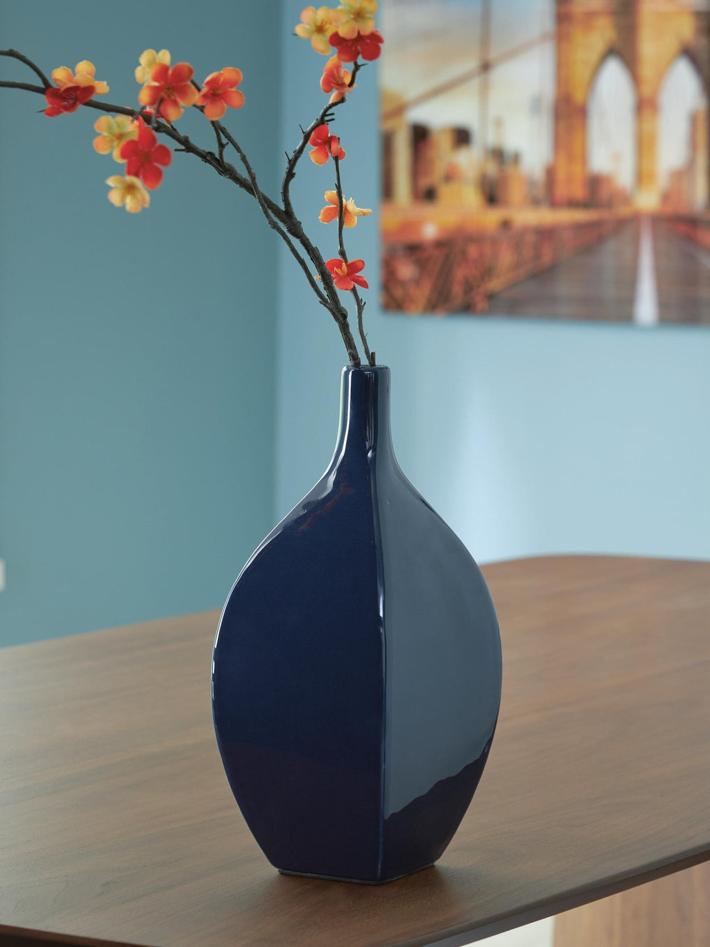 Abtinson Vase (Blue) 2