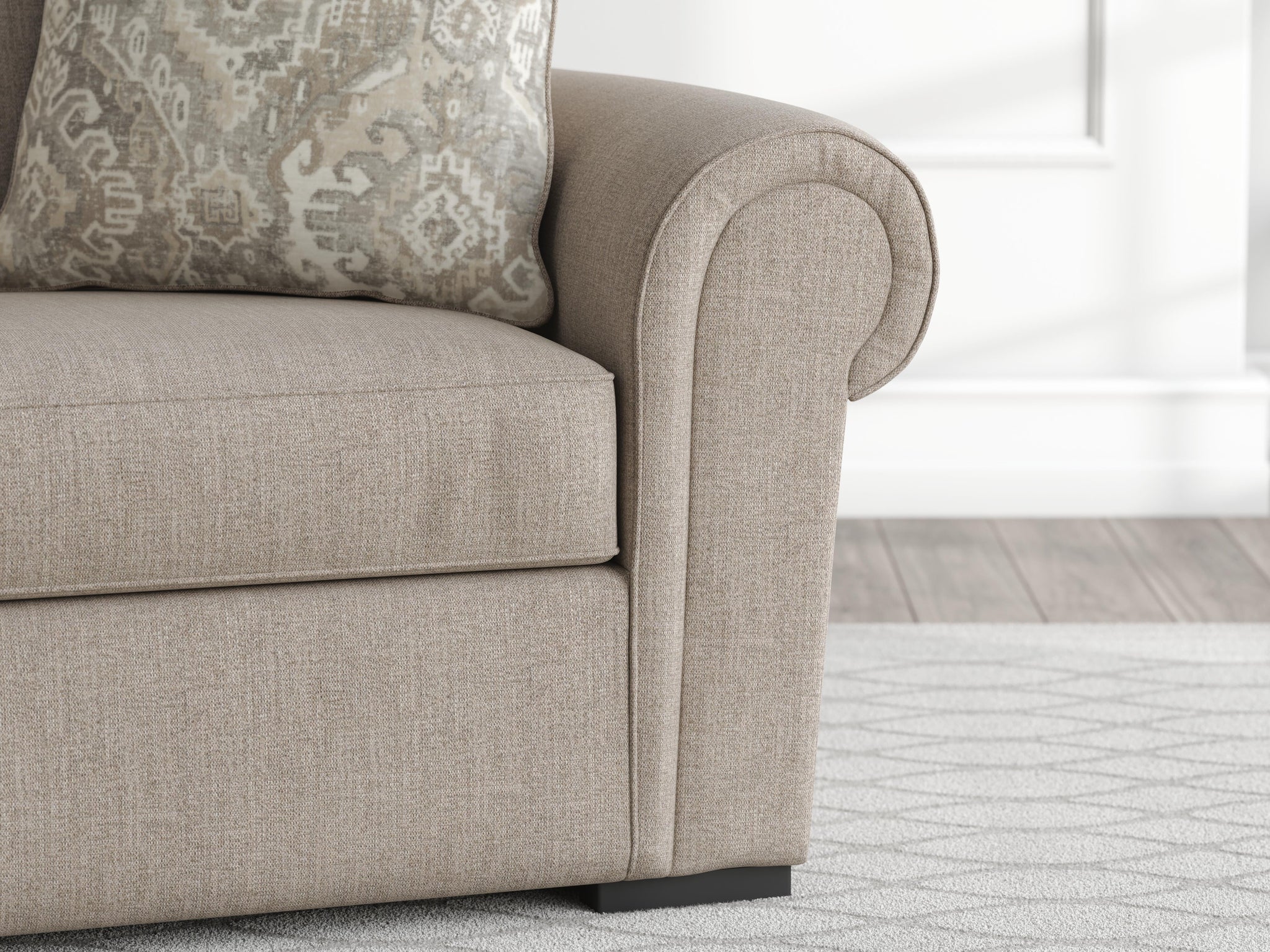 Sararose Oversized Chair