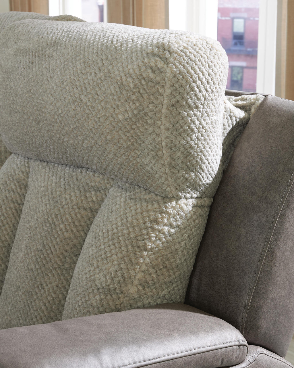 Branthorpe Power Reclining Loveseat with Console