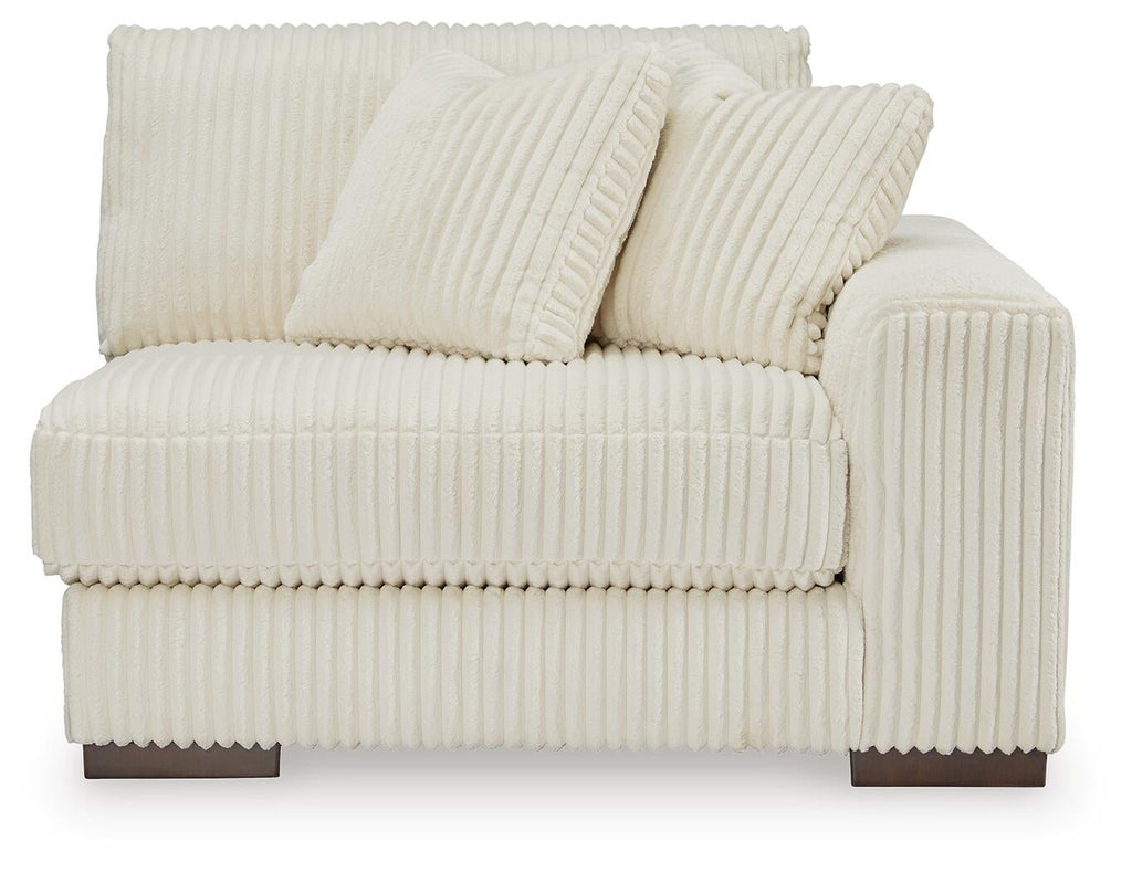 Lindyn 4-Piece Sectional with Chaise