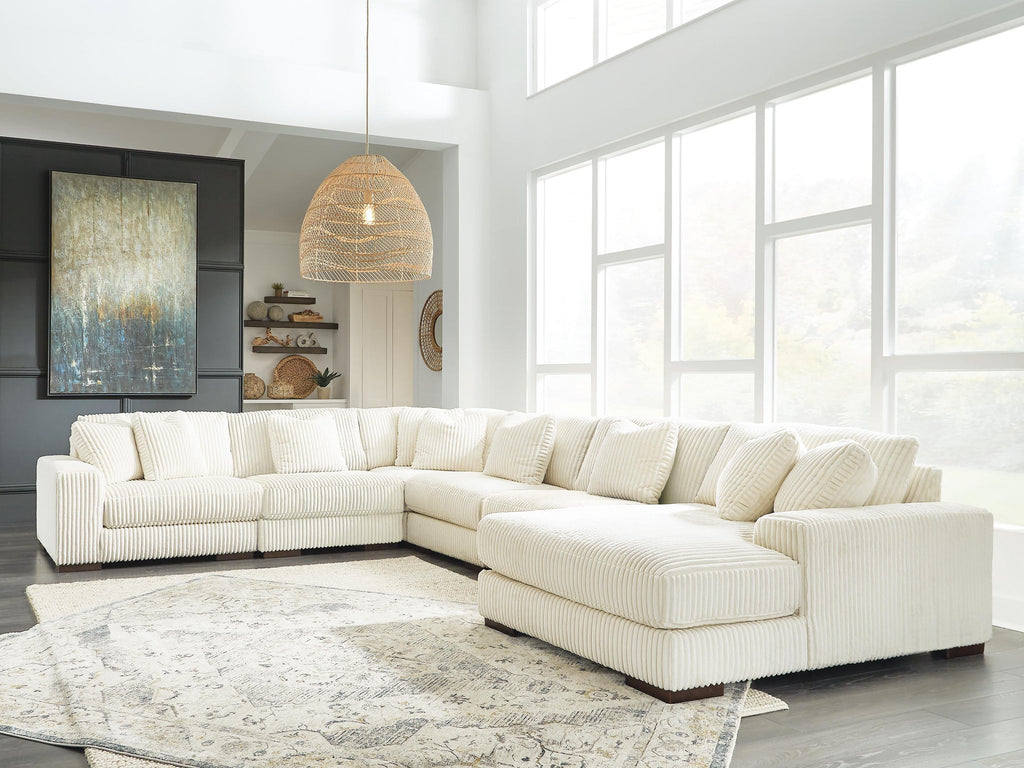 Lindyn 6-Piece Sectional with Chaise