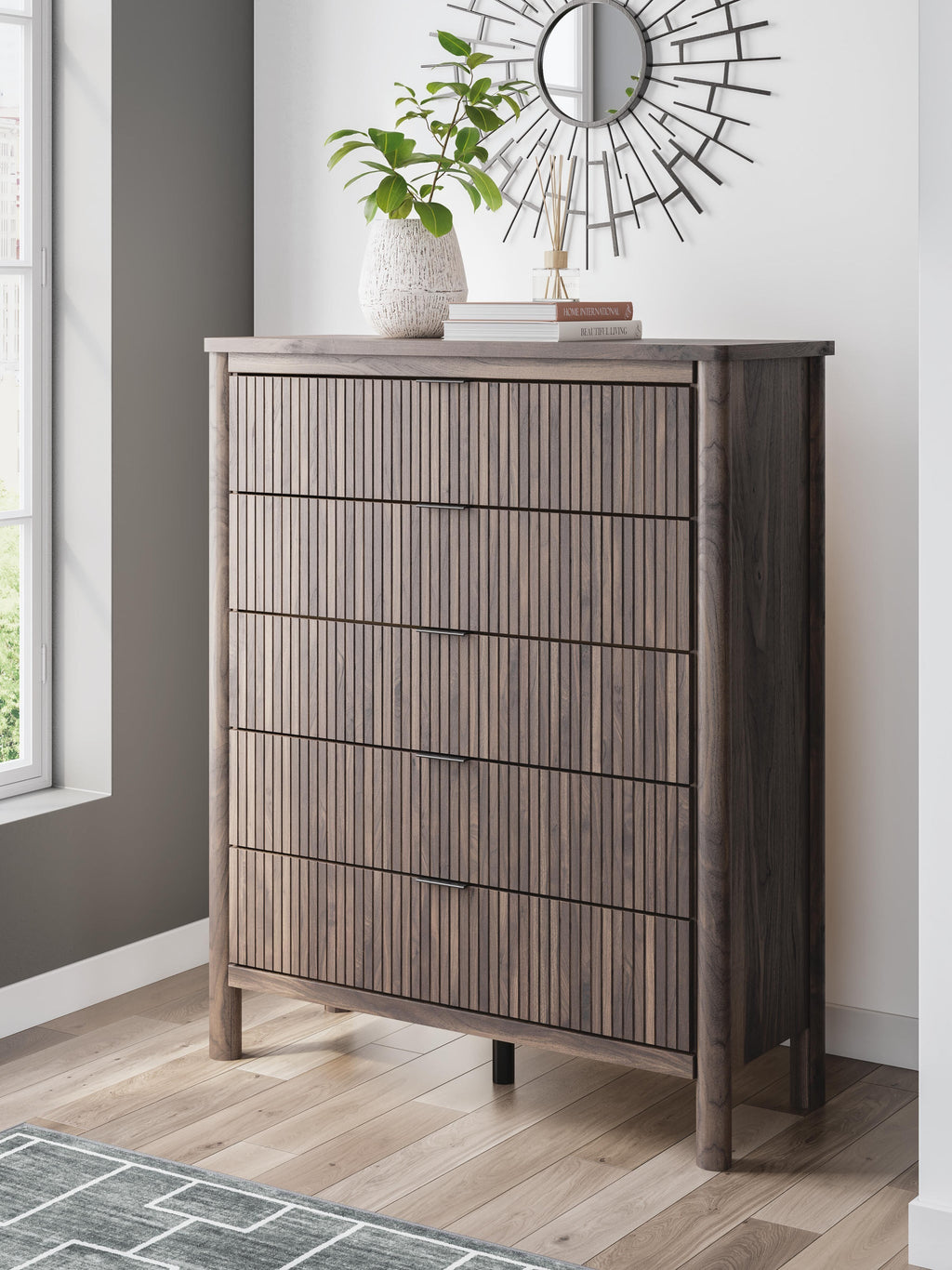Pamytta Wide Chest of Drawers