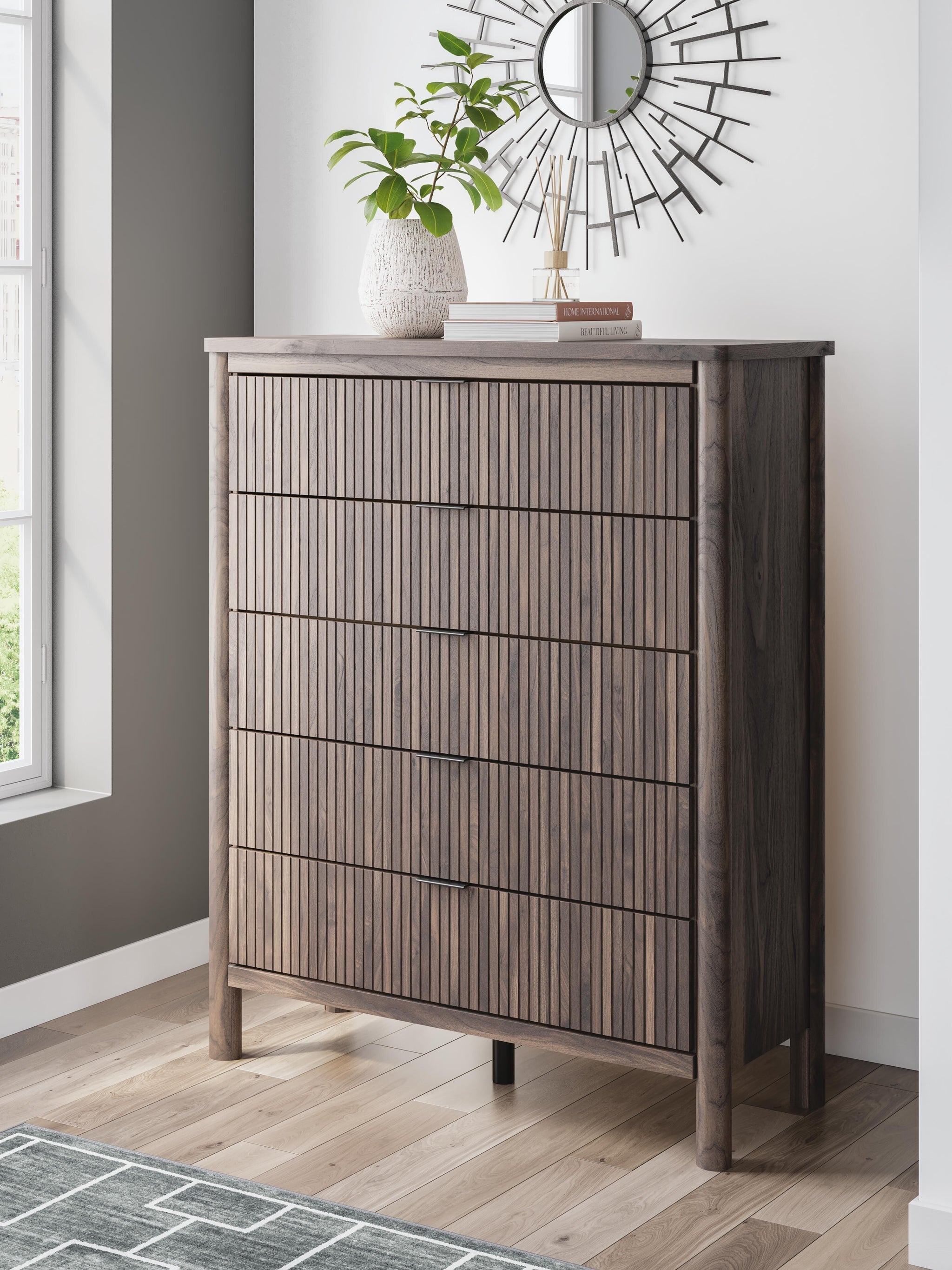 Pamytta Wide Chest of Drawers