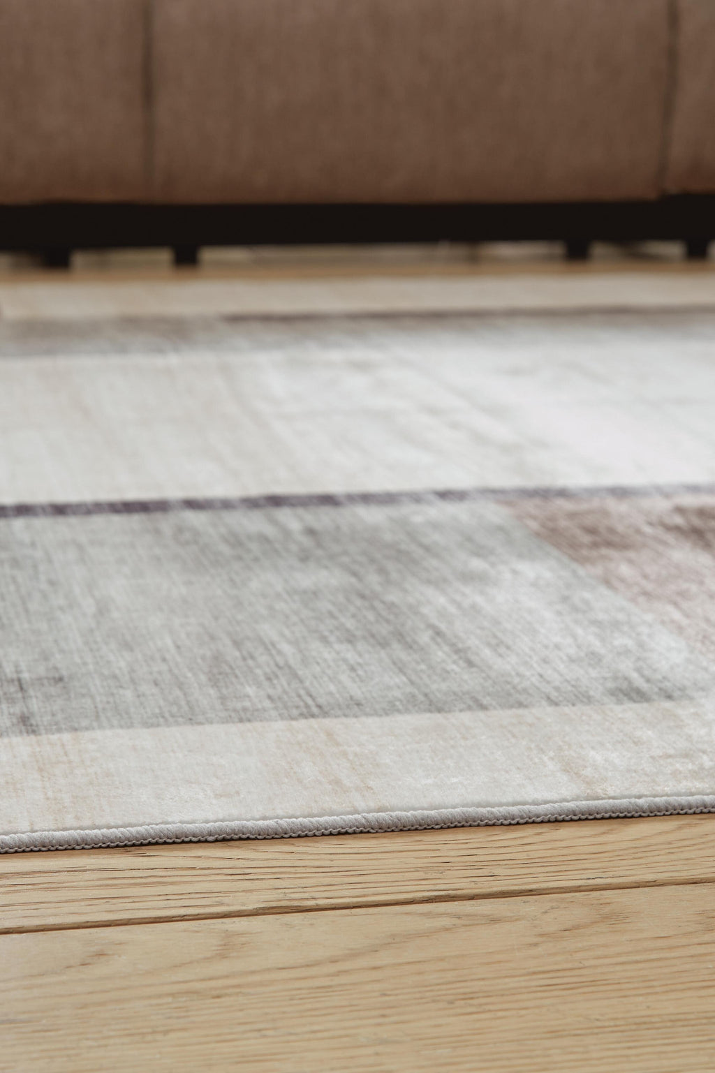 Larkport Washable 5' x 7' Area Rug