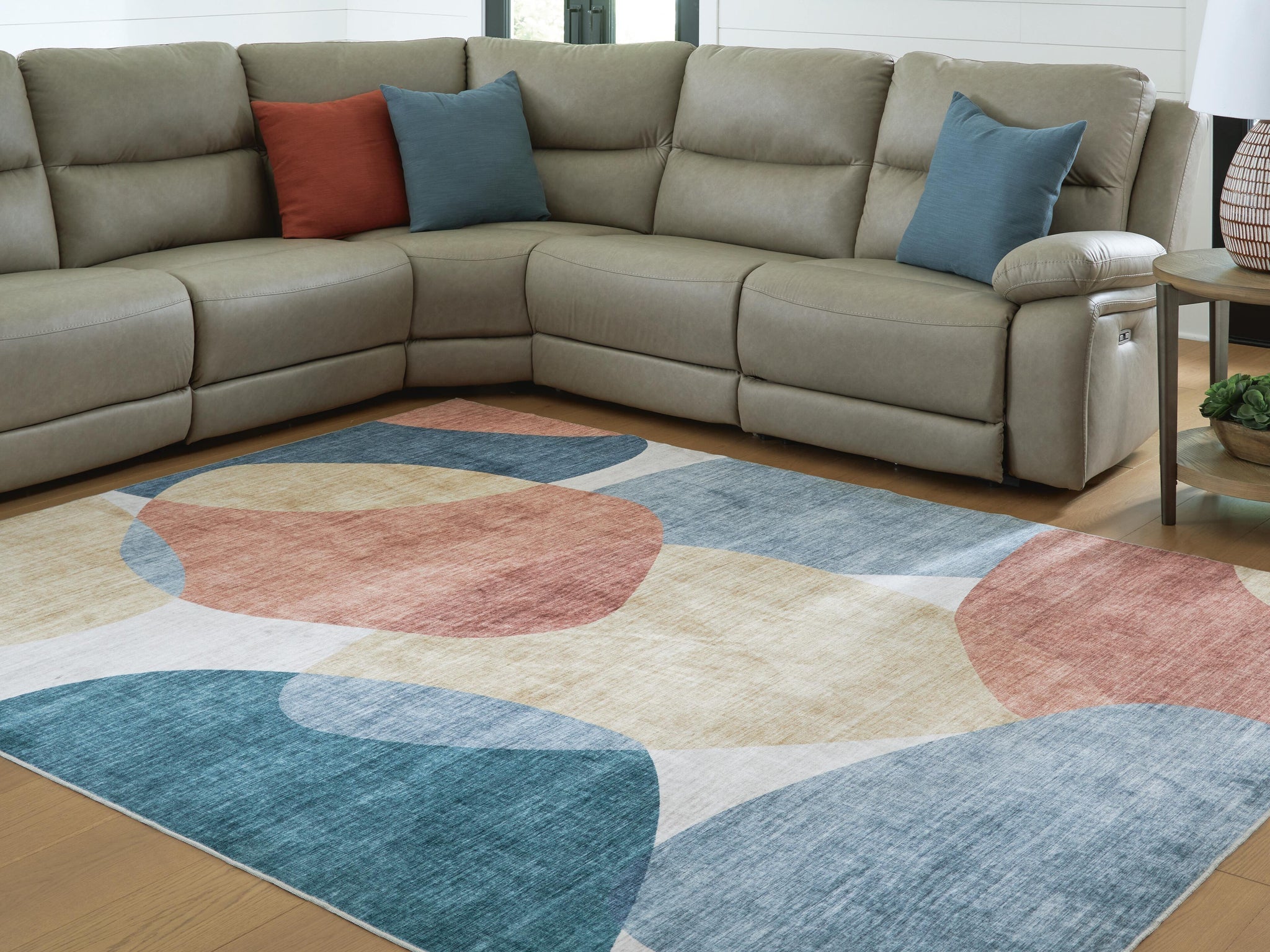 Chanleigh Washable 5' x 7' Area Rug