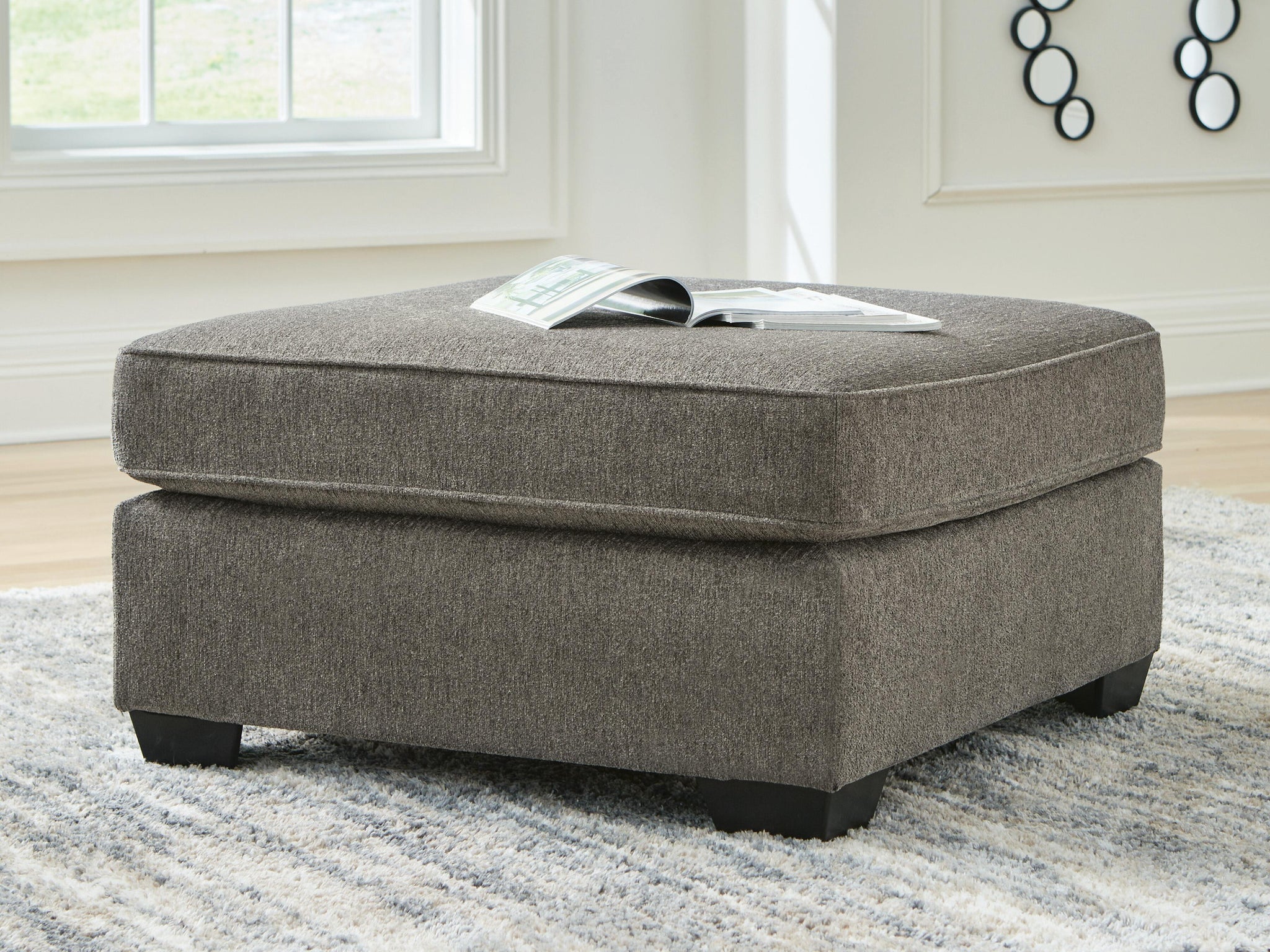 Olten Oversized Accent Ottoman (Black/Gray)