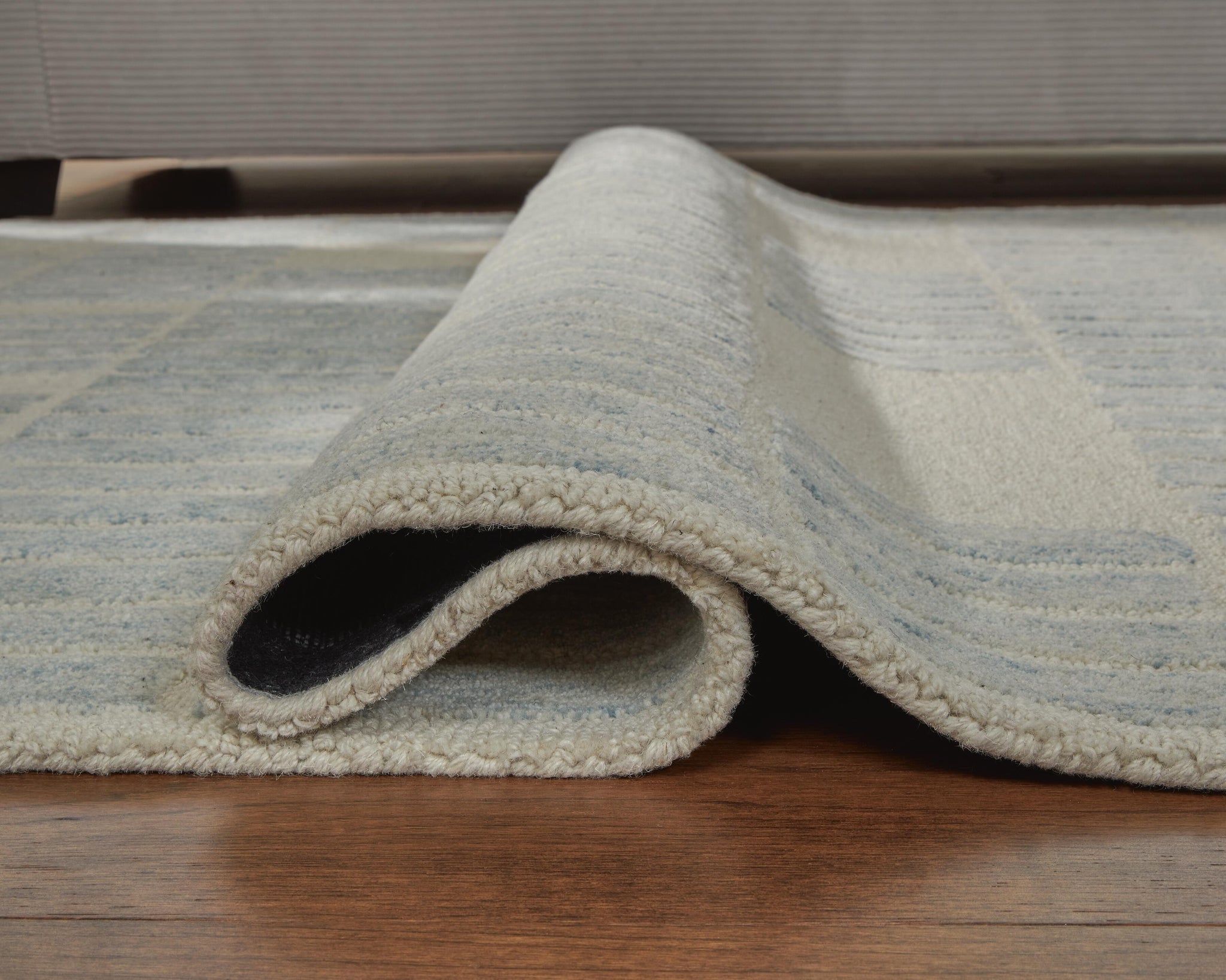 Dylanton 5' x 7' Area Rug