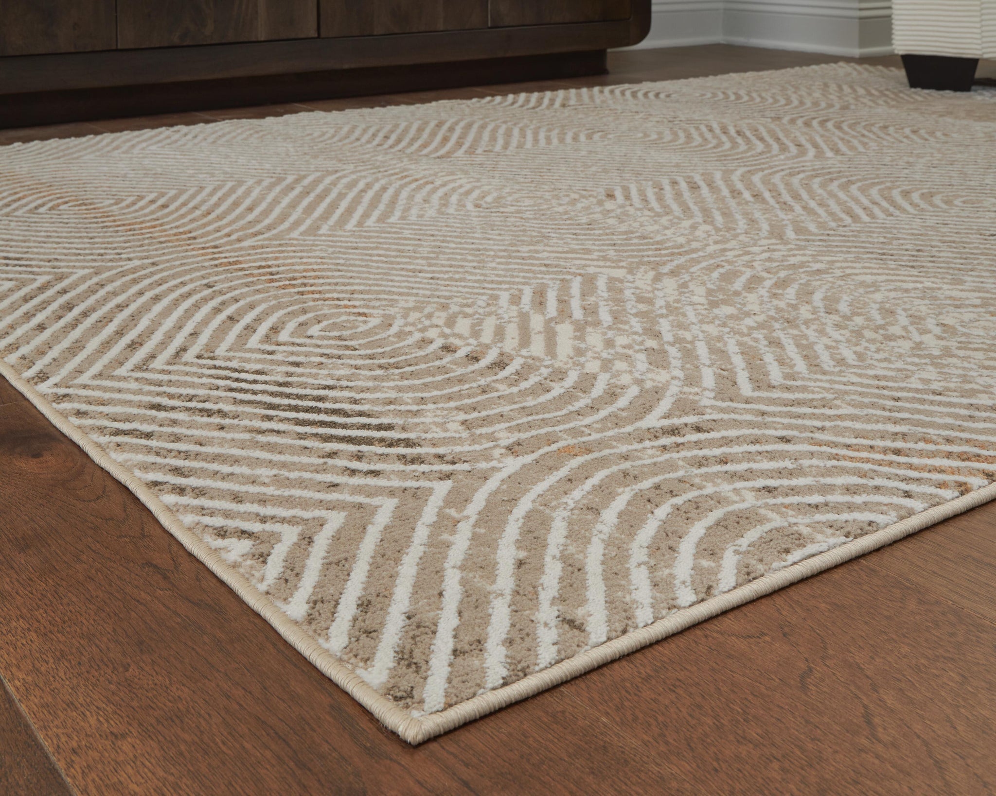 Bachus 7'10" x 10' Area Rug