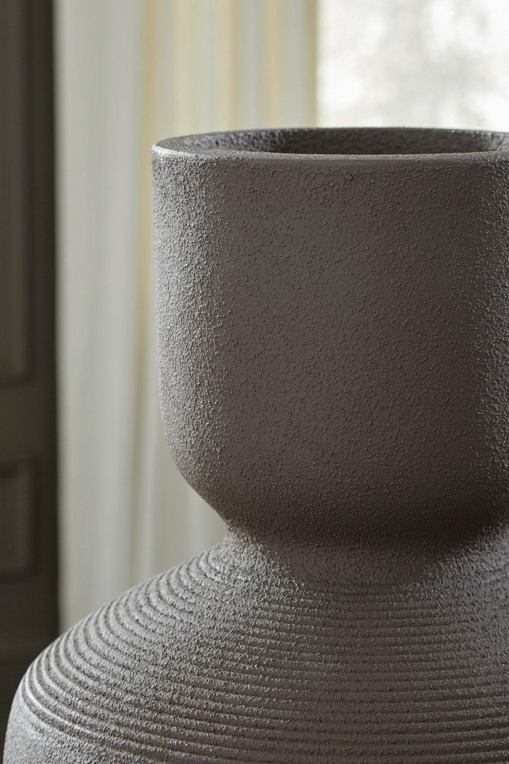 Dalsen Vase 2