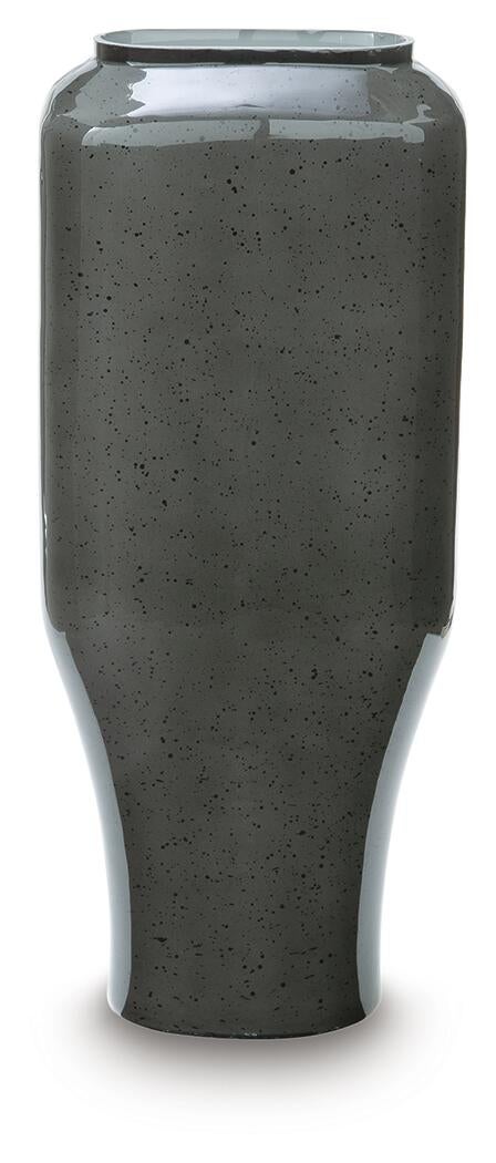 Kierlain Vase 2