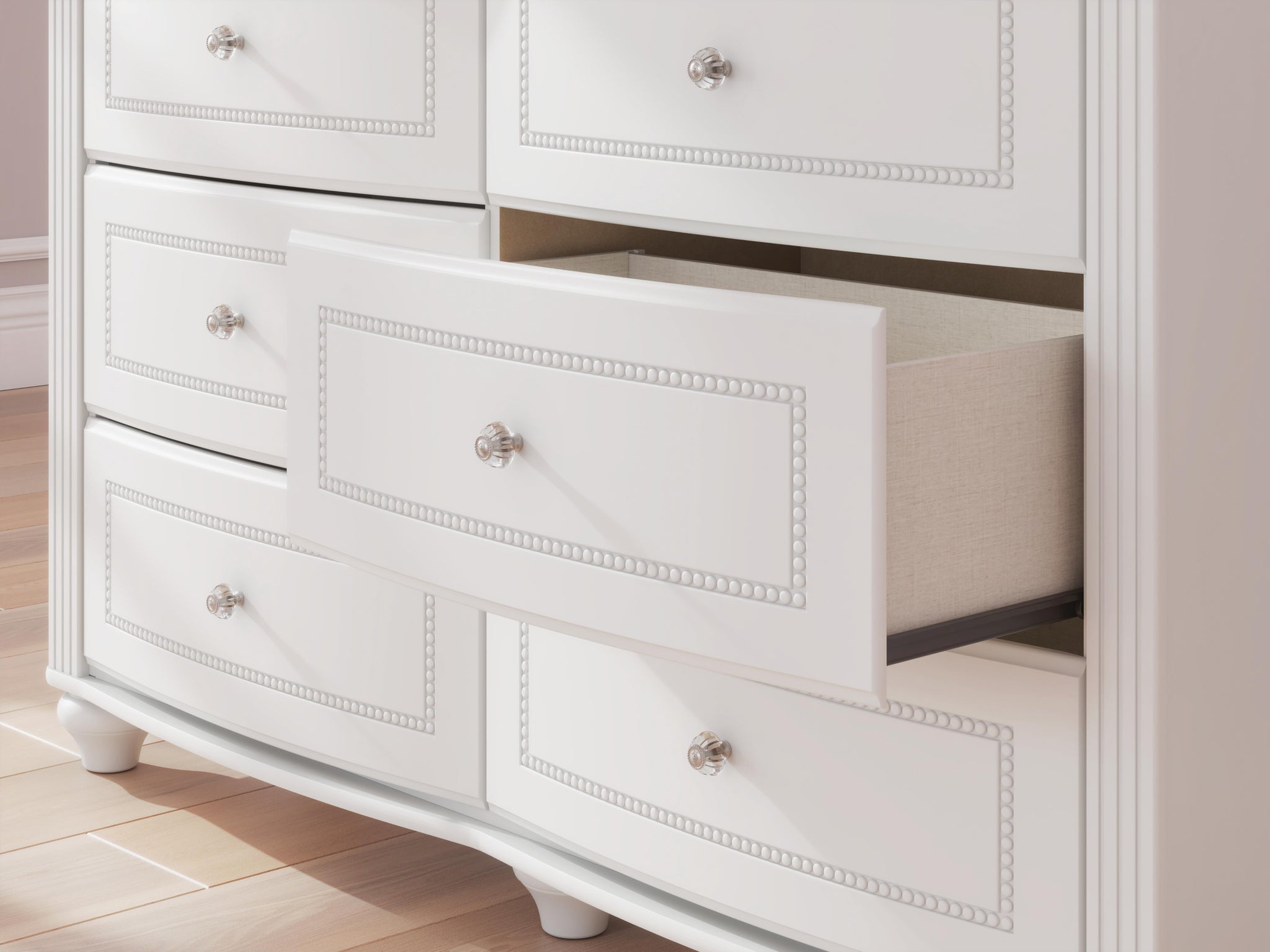 Kozlani Dresser