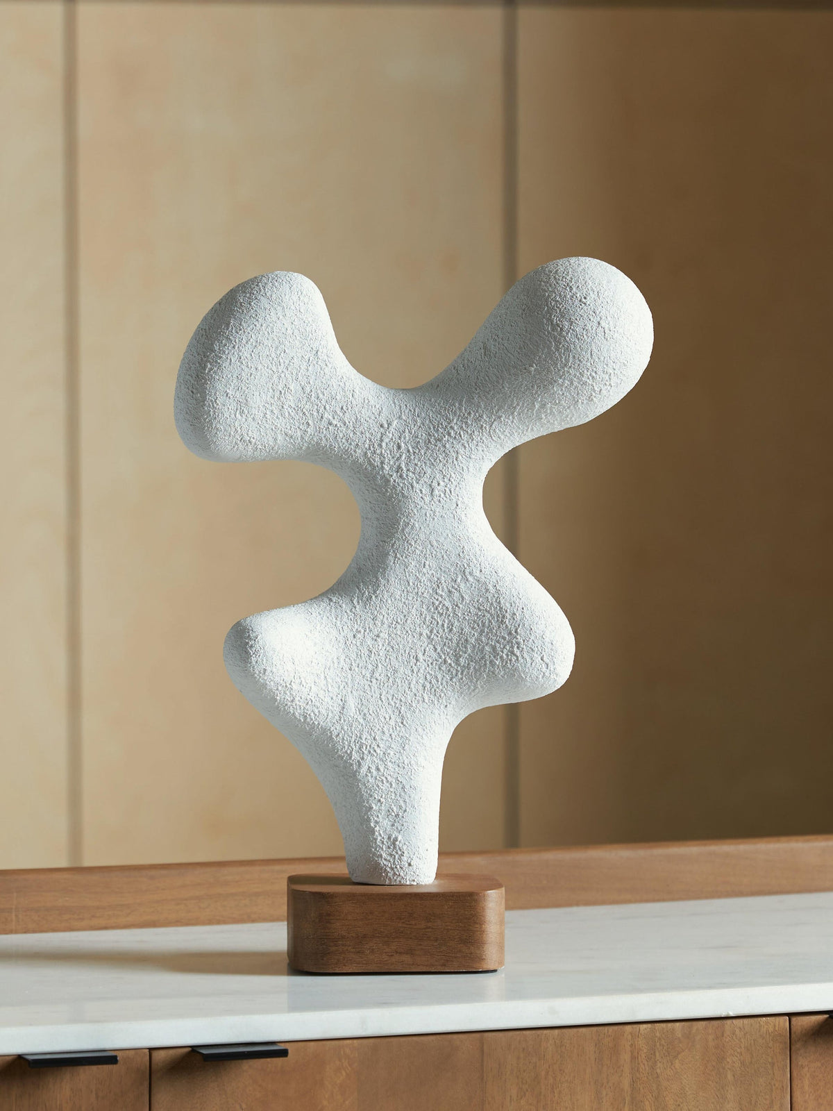 Lavarsen Sculpture 2