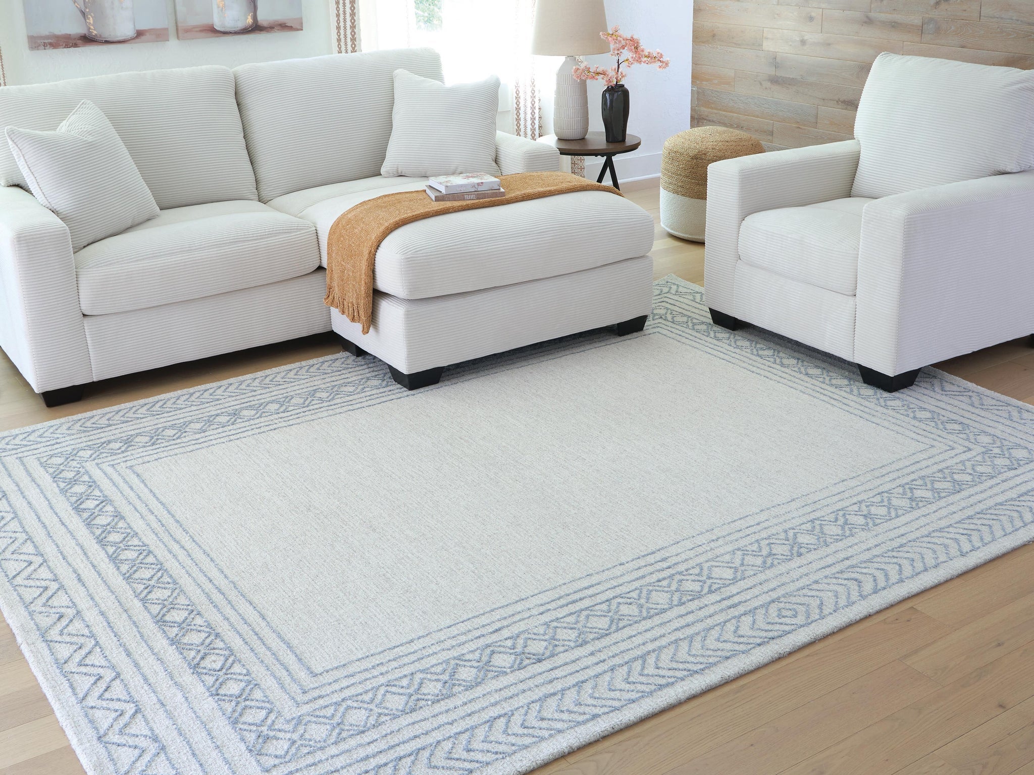 Azelhurst 5' x 7' Area Rug