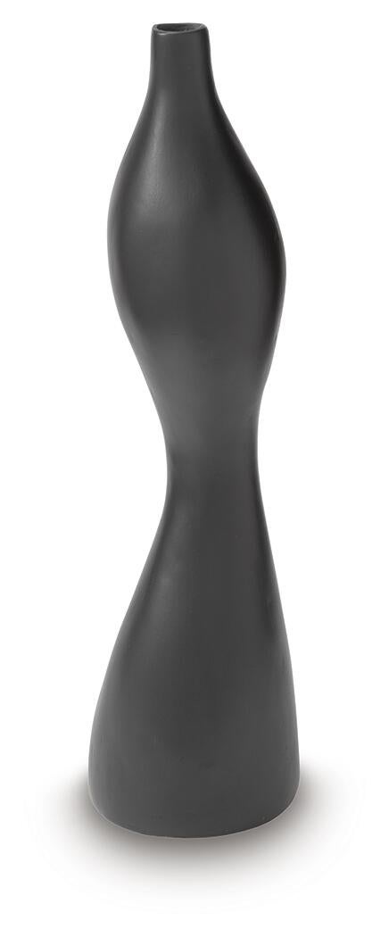 Judsen Vase 2
