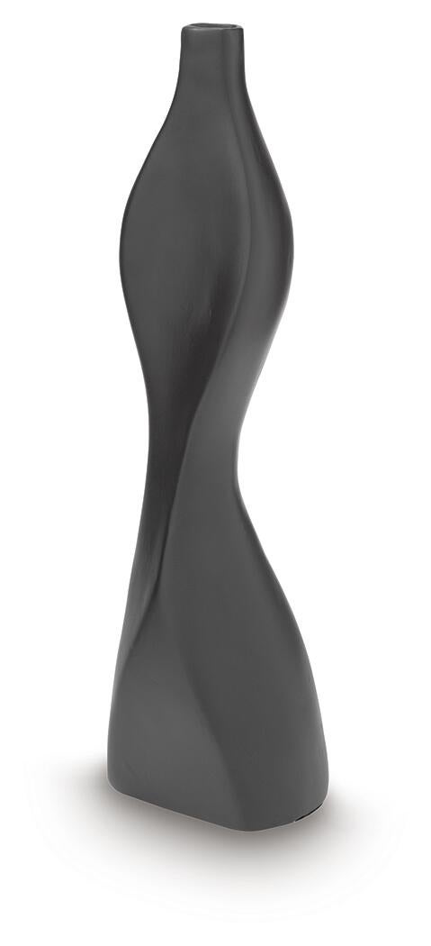 Judsen Vase 2