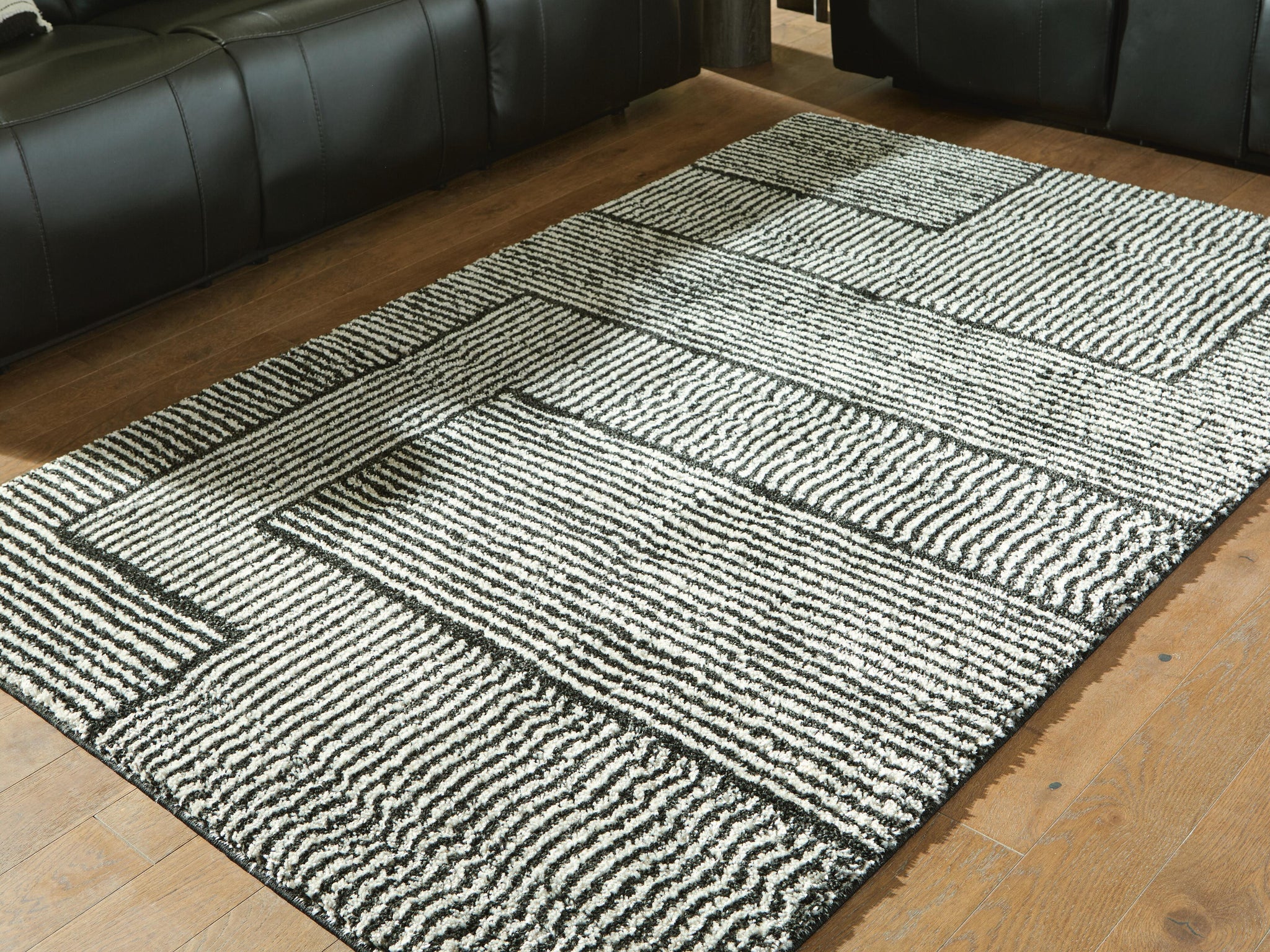 Kurtmen 7'10" x 9'10" Area Rug