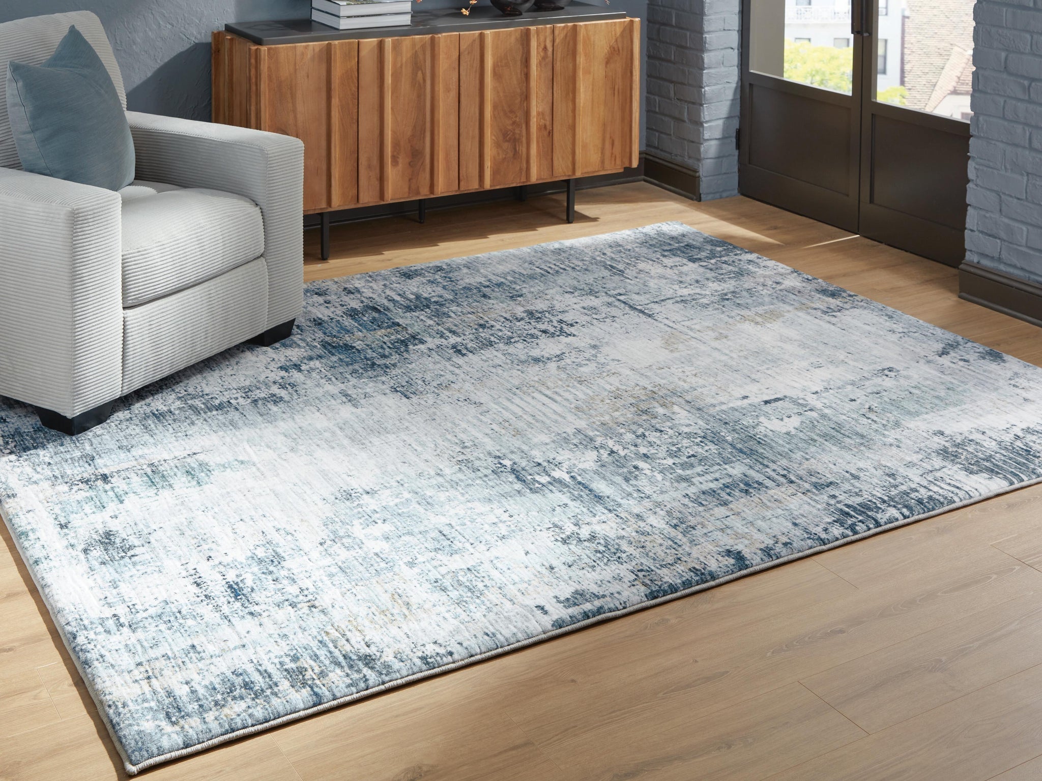 Arlenmont 5' x 7' Memory Foam Area Rug