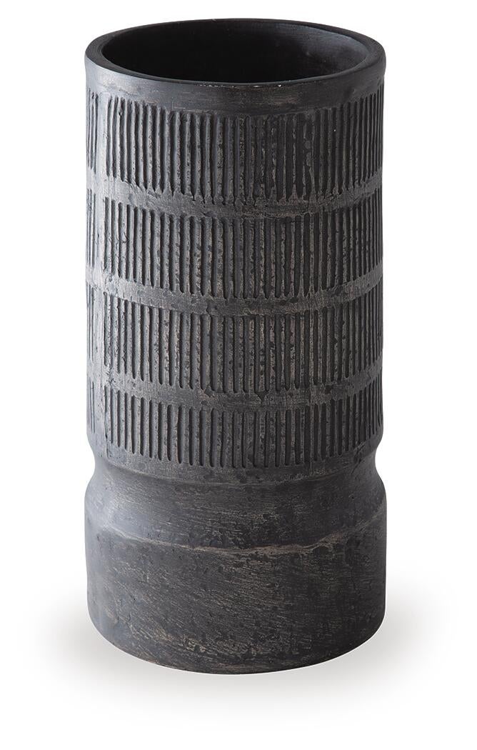 Beninworth Vase 2