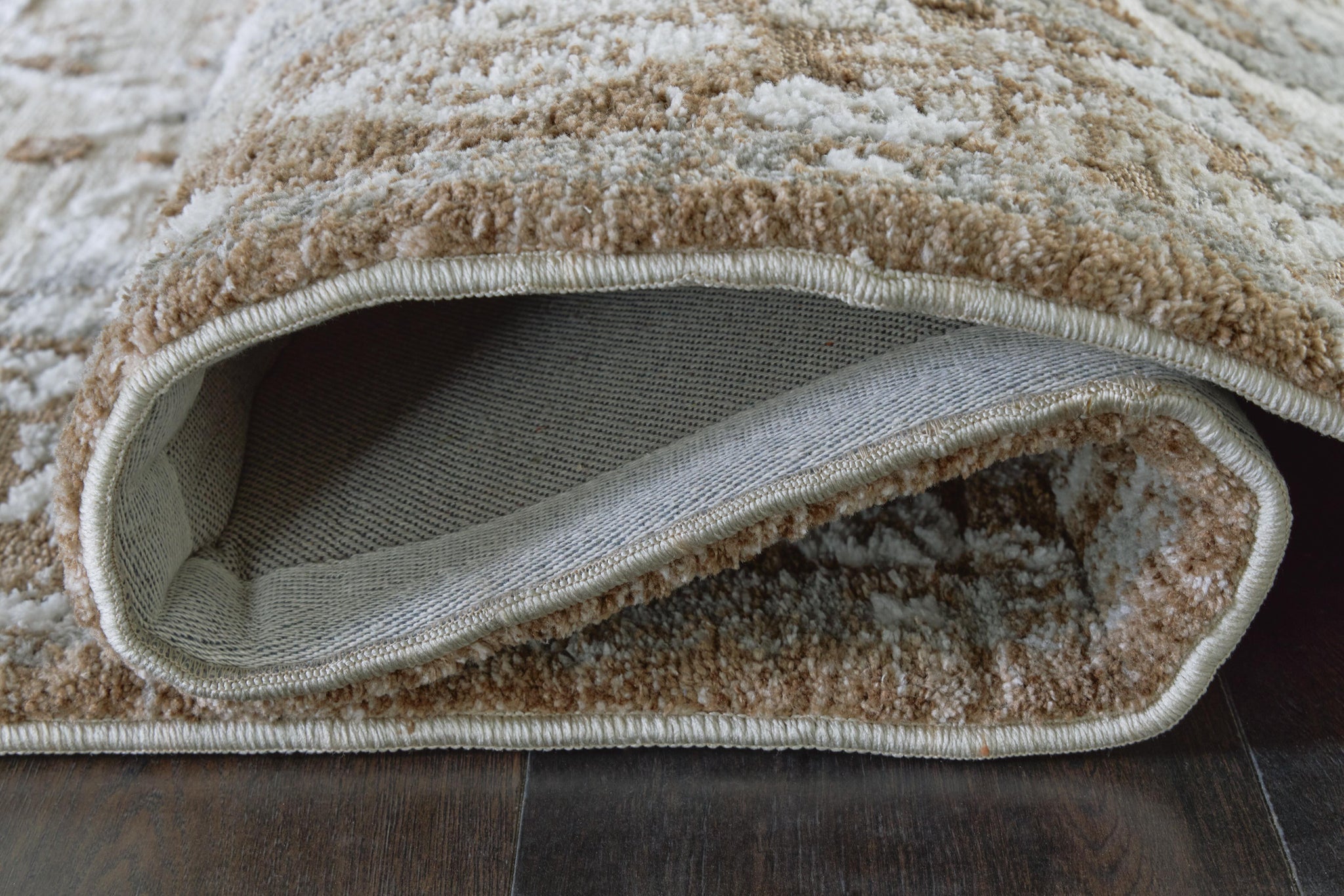 Ainswick Memory Foam Medium Rug