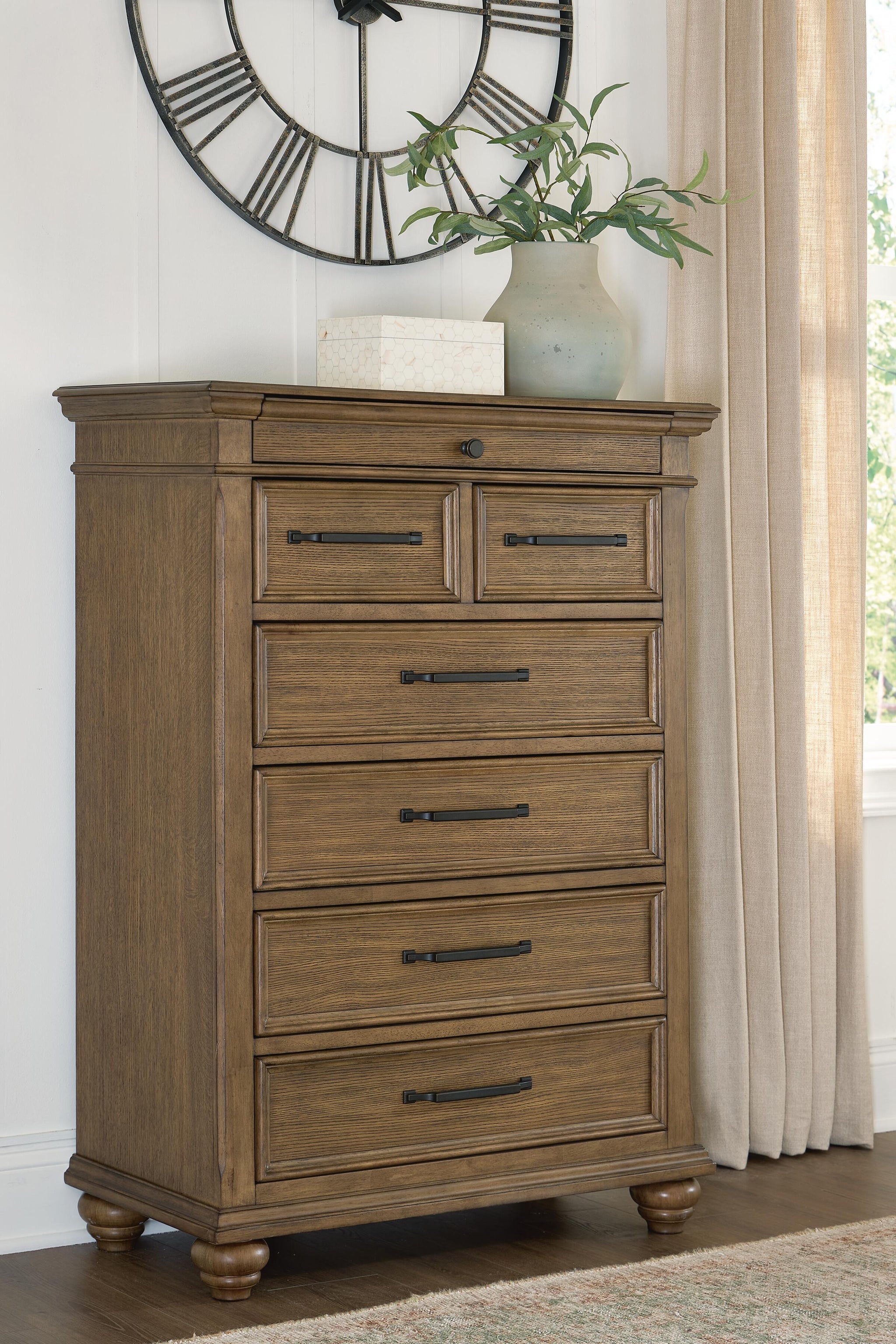Karallin Chest of Drawers