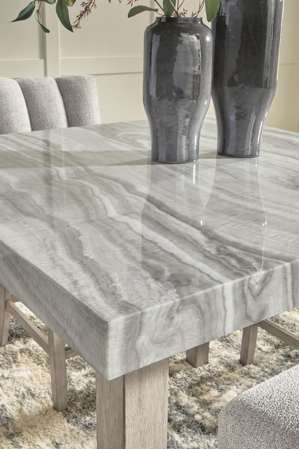 Larawyn Counter Height Dining Table