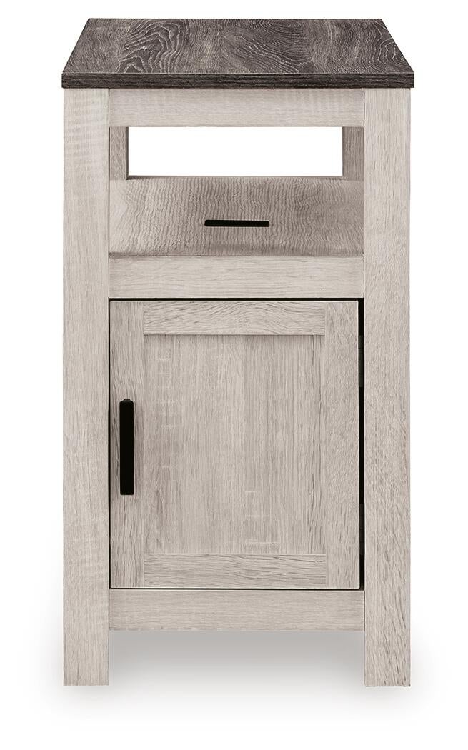Fendenmore Chairside End Table