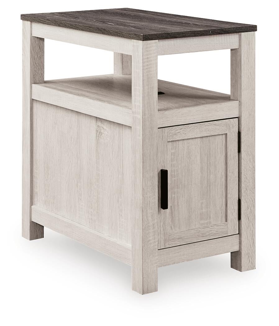 Fendenmore Chairside End Table