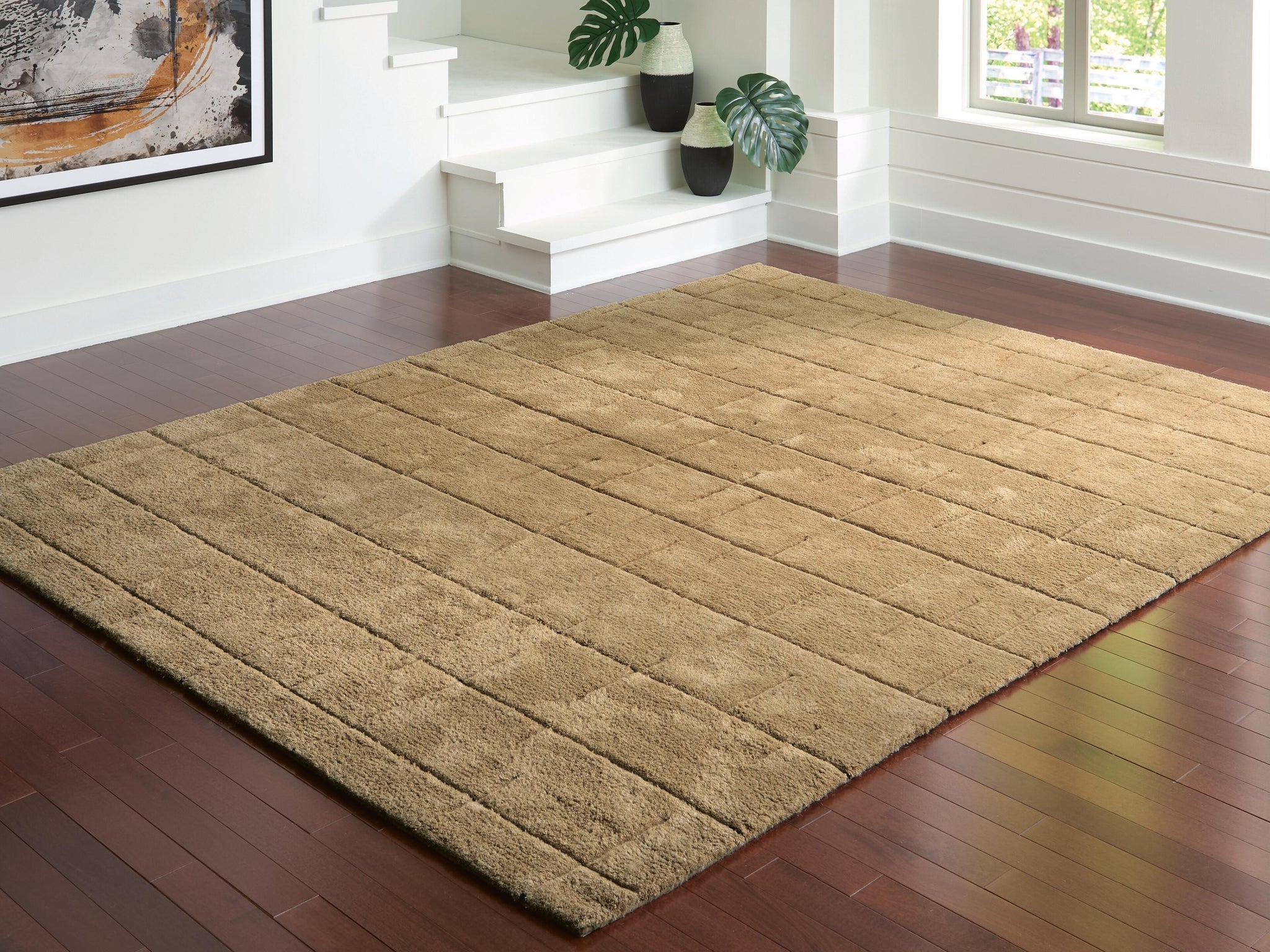 Luzmont Medium Rug
