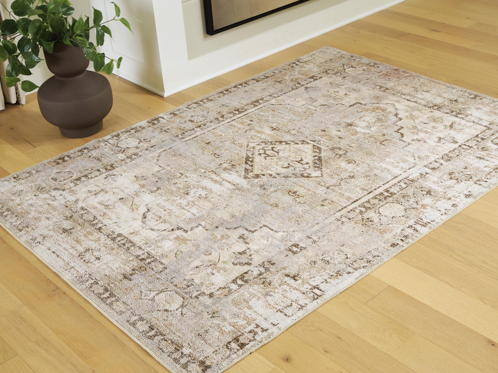Livdon Washable Medium Rug