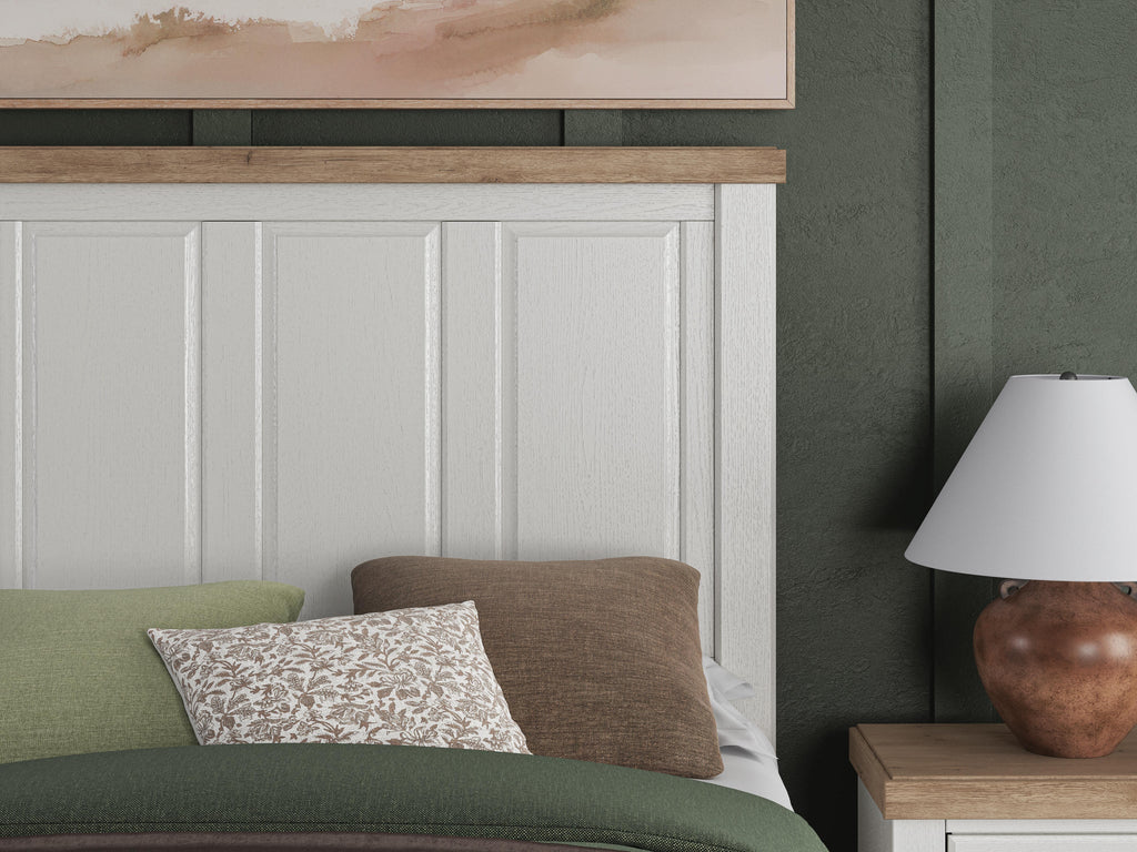 Savonport Panel Bed