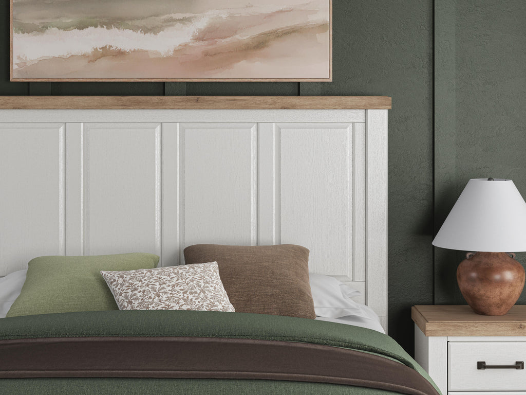 Savonport Panel Storage Bed